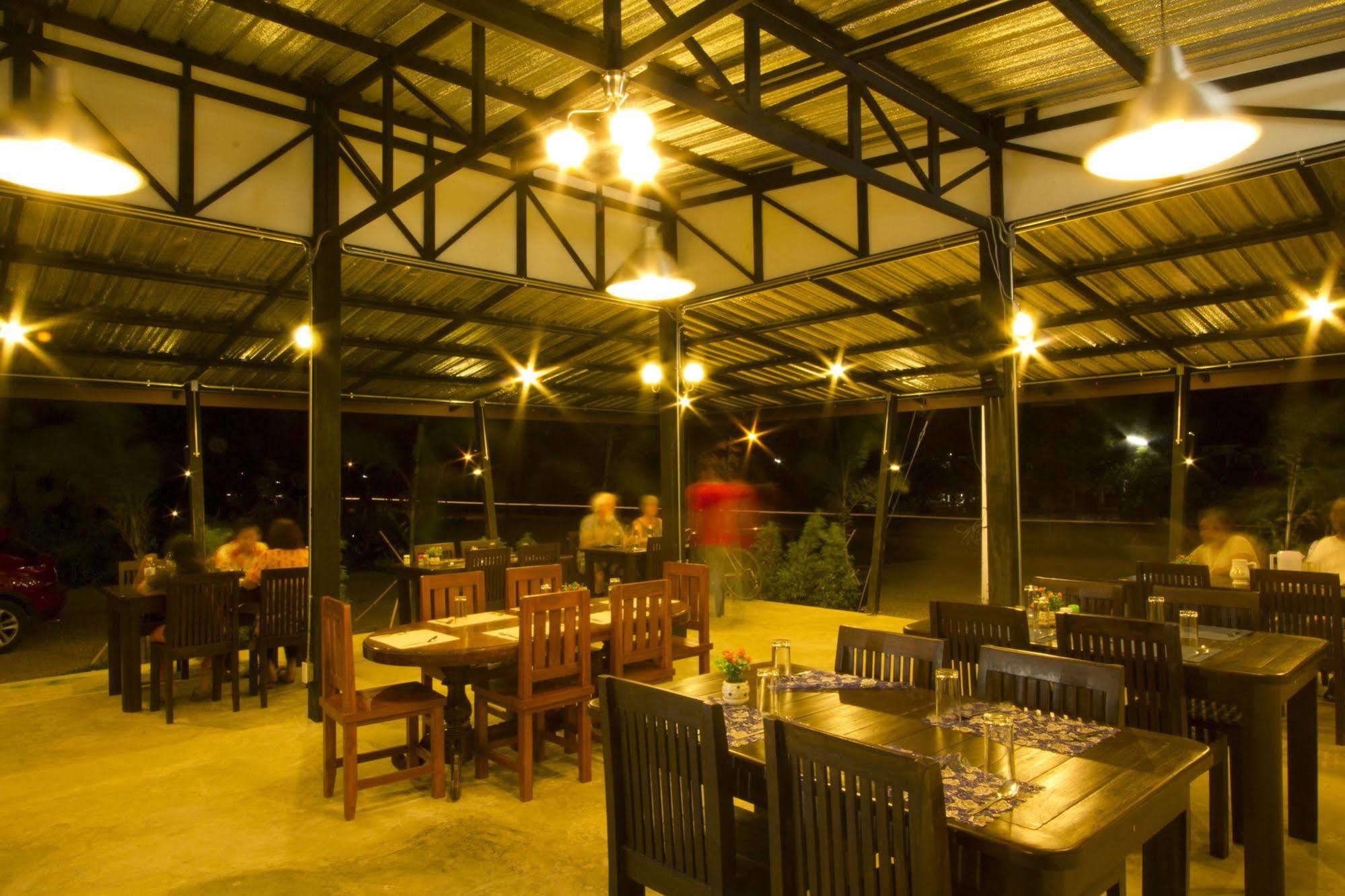 The Rise Resort Sukhothai Bagian luar foto